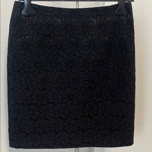 Atelier Gardeur -Black Textured Floral Skirt – Size 6 | Elegant & Timeless